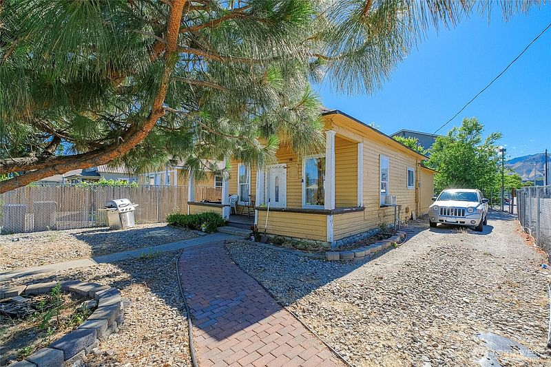 4th image of 814 816 Cascade Street