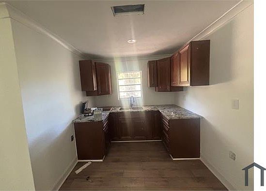 4th image of 4409 S Siwell Rd