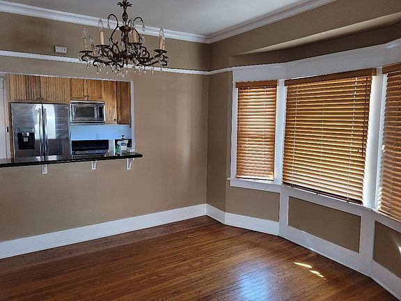5th image of 1120 Fort Stockton Dr