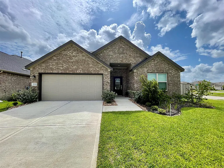 17202 Coppice Oak Dr — Photo 2