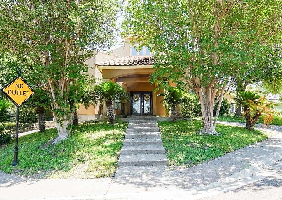 1st image of 331 Saint Julien Dr