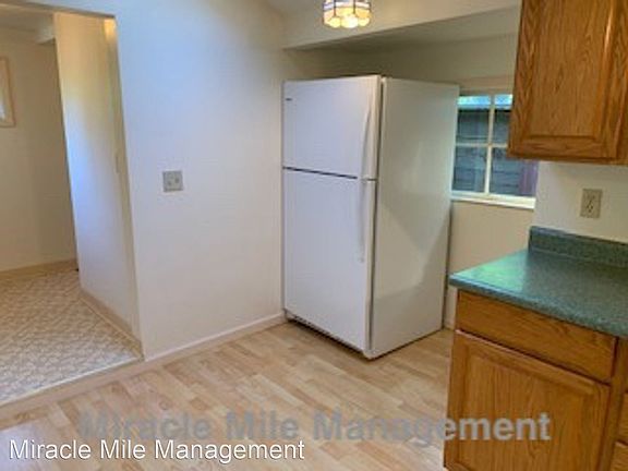 5th image of 19 Rosemont Ave