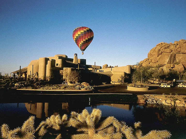 Sightseeing & Balloon Tours