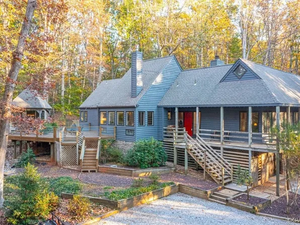 1504 Old Oaks Ln, Crozier, VA 23039