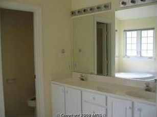 1st image of 33 Calabash Ct