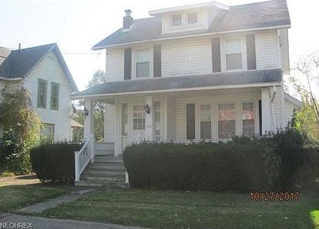 1st image of 1043 W 9th St