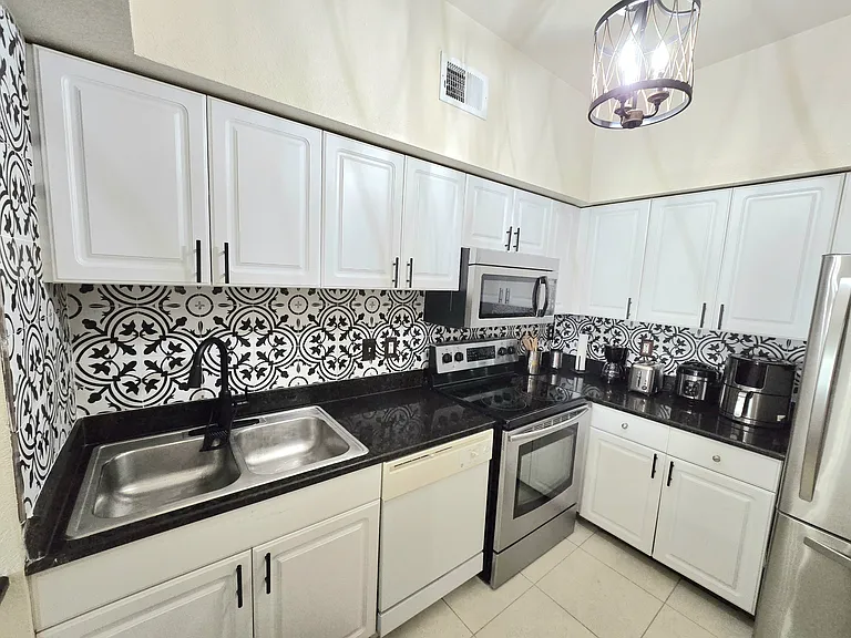 501 S Moody Ave #1124 — Photo 4