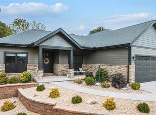 8109 Lost Bridge Rd, Bethalto, IL 62010