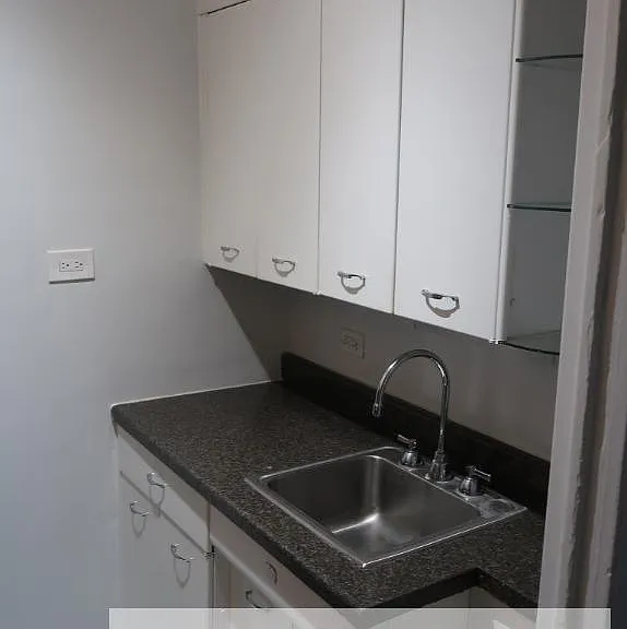 534 W Stratford Pl #906 — Photo 2