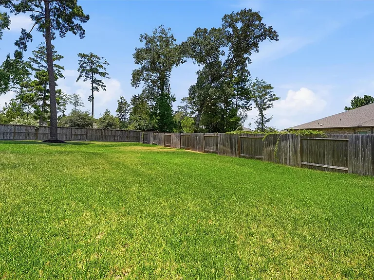 14130 Aspen Woods Ct — Photo 30