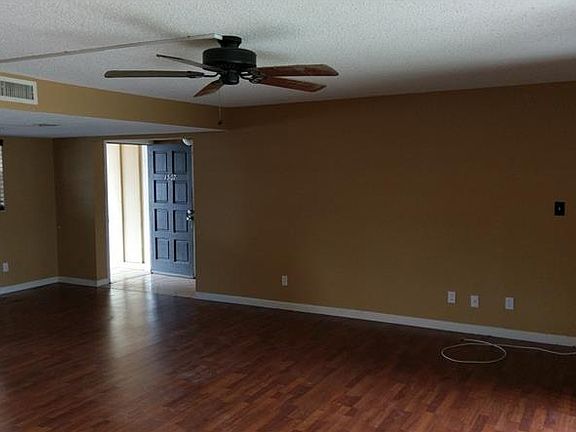 4th image of 200 Country Club Dr APT 1507