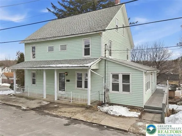 25-27 N 5th St, Bangor, PA 18013