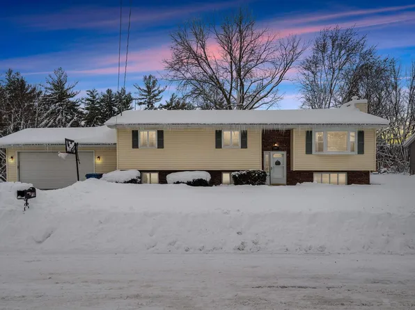 209 W 28th Ave, Coal Valley, IL 61240