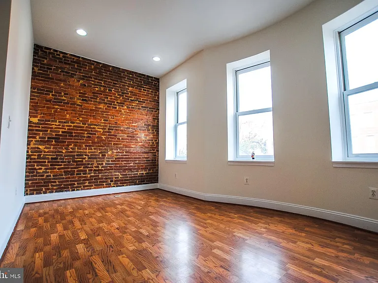 2210 Eutaw Pl #2 — Photo 2