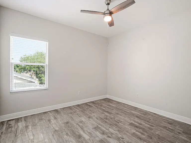 2904 Banza St — Photo 14