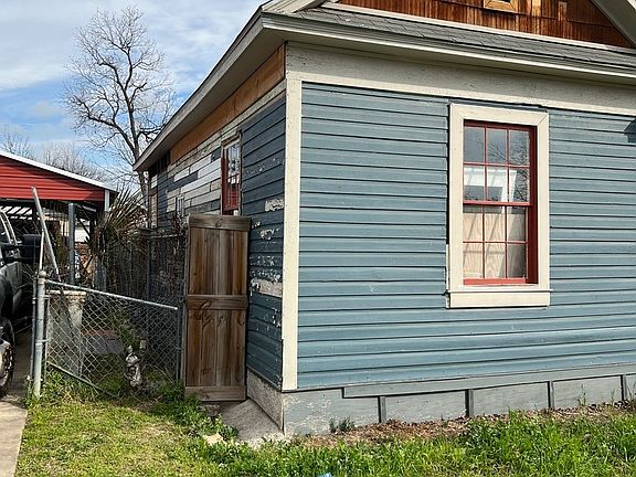 2nd image of 213 STAFFORD ST