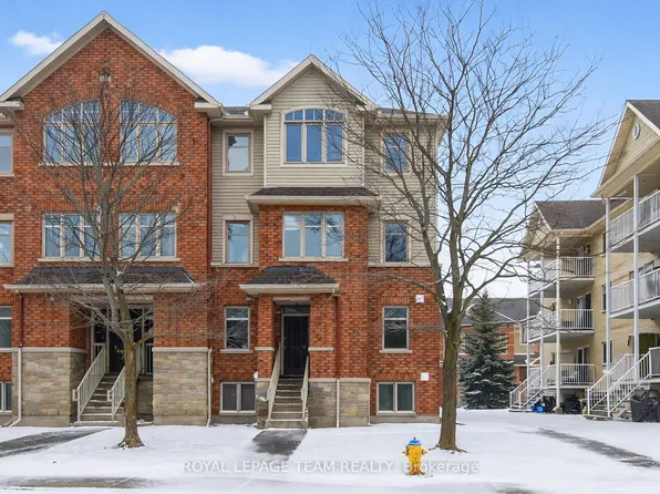 255 Deercroft Ave, Ottawa, ON K2J 0A1