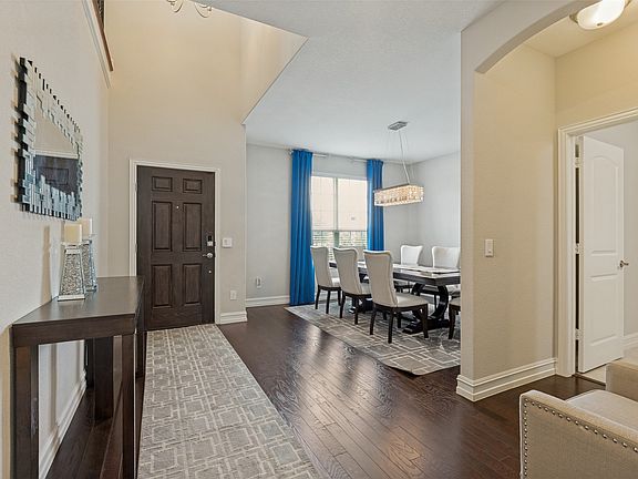 3rd image of 1005 Pinnacle Breeze Dr