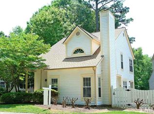 109 Westview Cove Ln, Cary, NC 27513