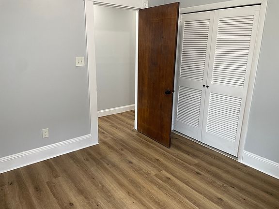 4th image of 48 Smith St #0