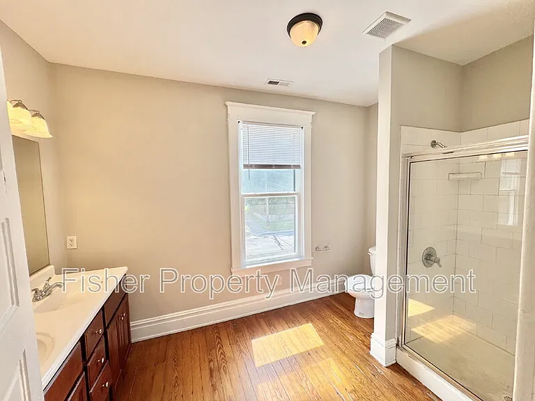 411 W 26th St — Photo 17