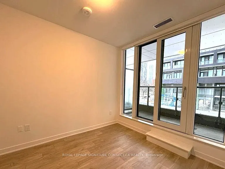 60 Princess St #109 — Photo 12