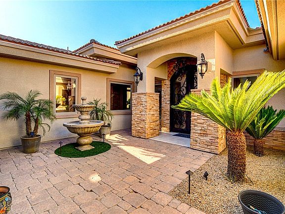 4th image of 890 Moonstone Dr