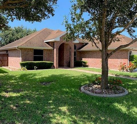 2nd image of 421 Woodhollow Ln