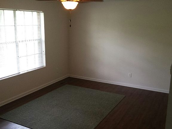 3rd image of 1400 Timber Hill Ln SE