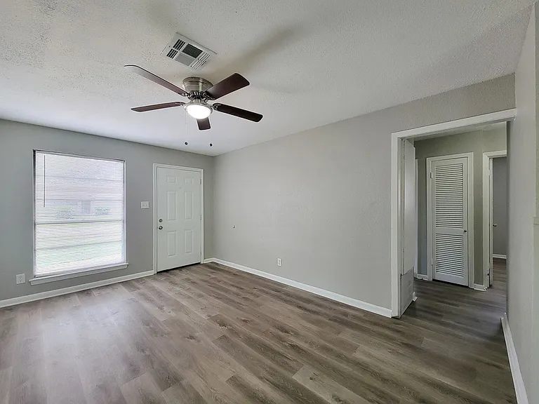 3121 Proswimmer St — Photo 22
