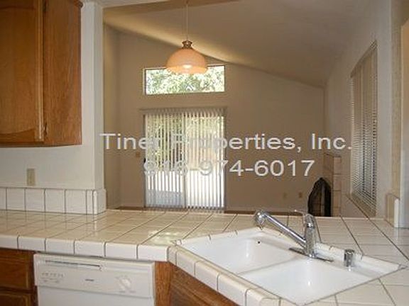 5th image of 1504 Blue Ln