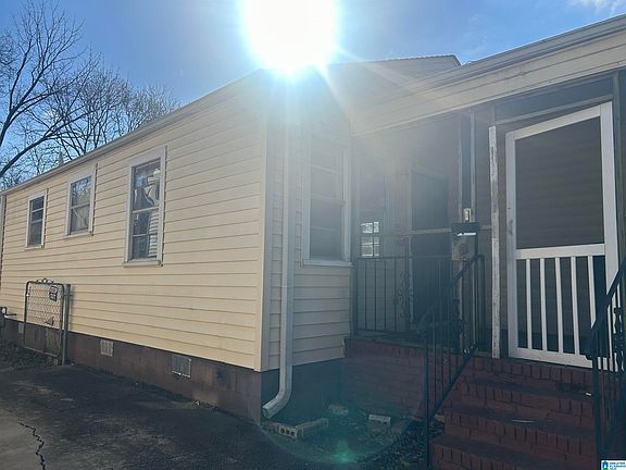 2nd image of 1657 19th Pl SW