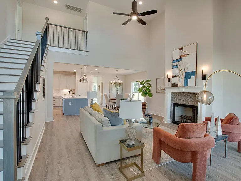 100 Grace Ridge Way — Photo 2