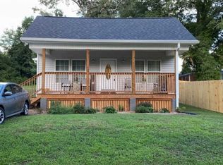 152 Park St, Commerce, GA 30529