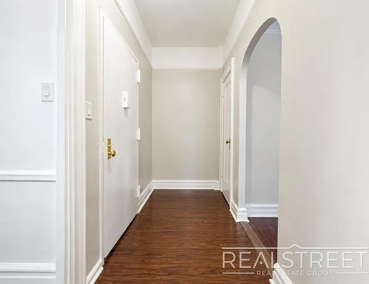 693 E New York Ave #2R — Photo 7