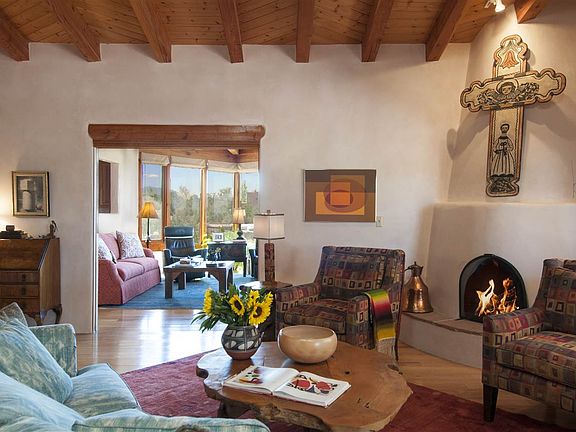 5th image of 808 Los Arboles Ln