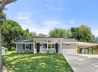 114 Cedardale Ln, King, NC 27021