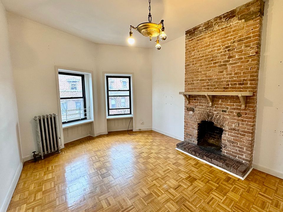 1st image of 56 Saint Johns Pl APT 4
