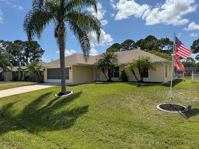 890 Glendale Ave NW, Palm Bay, FL, 32907