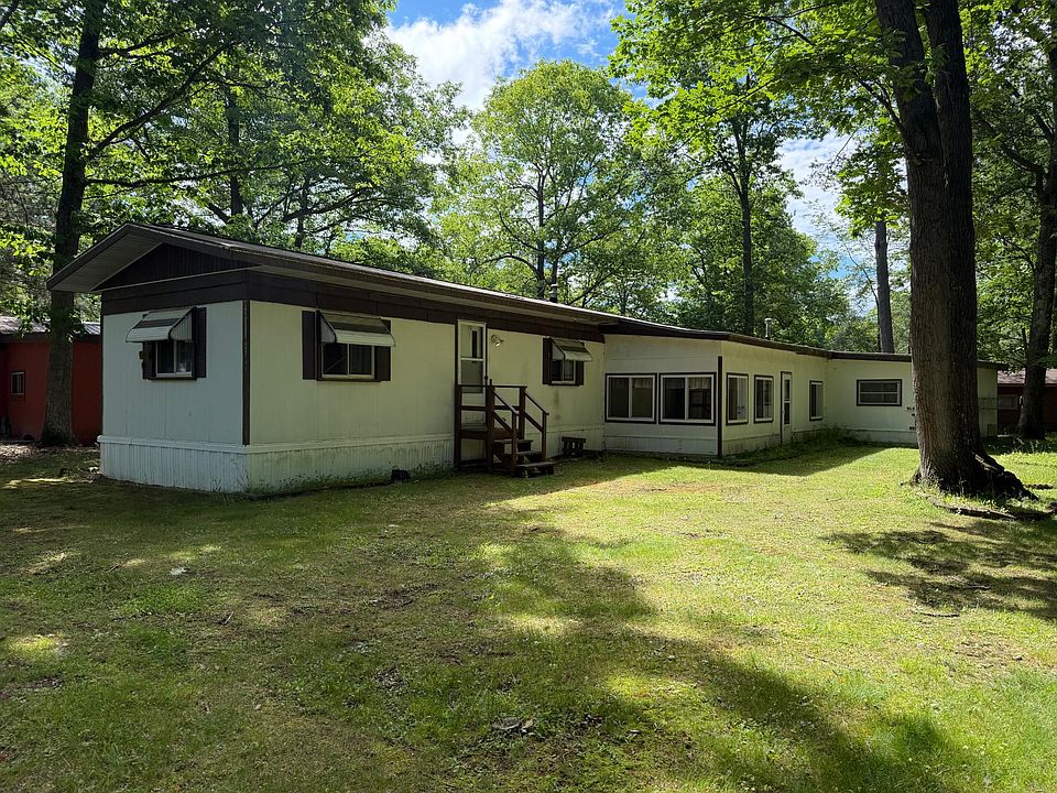 1st image of 4288 Spruce Ln