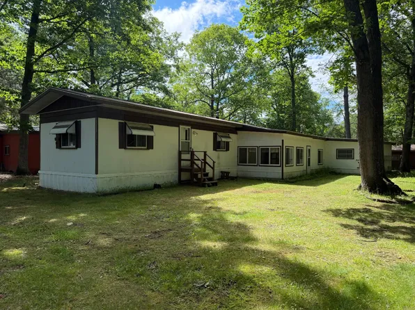 4288 Spruce Ln, Eagle River, WI 54521