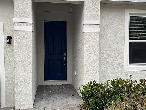 3rd image of 801 Lemon Ave