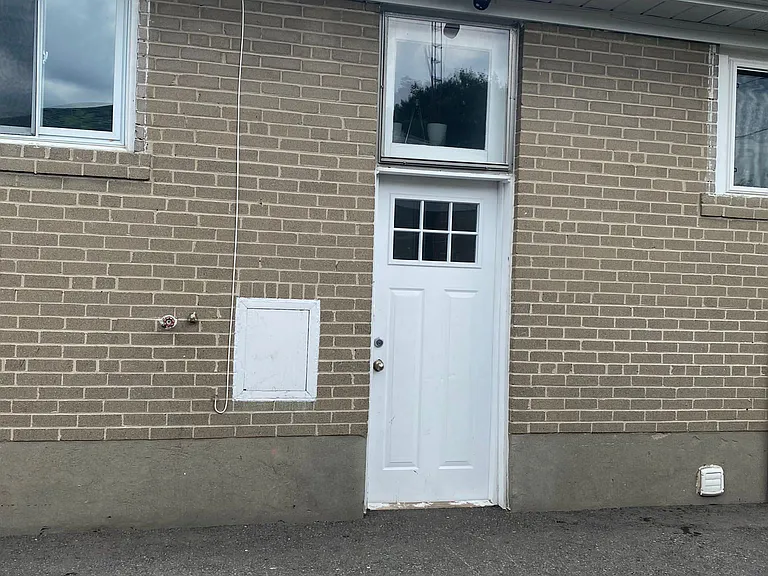 89 Hurley Rd — Photo 15