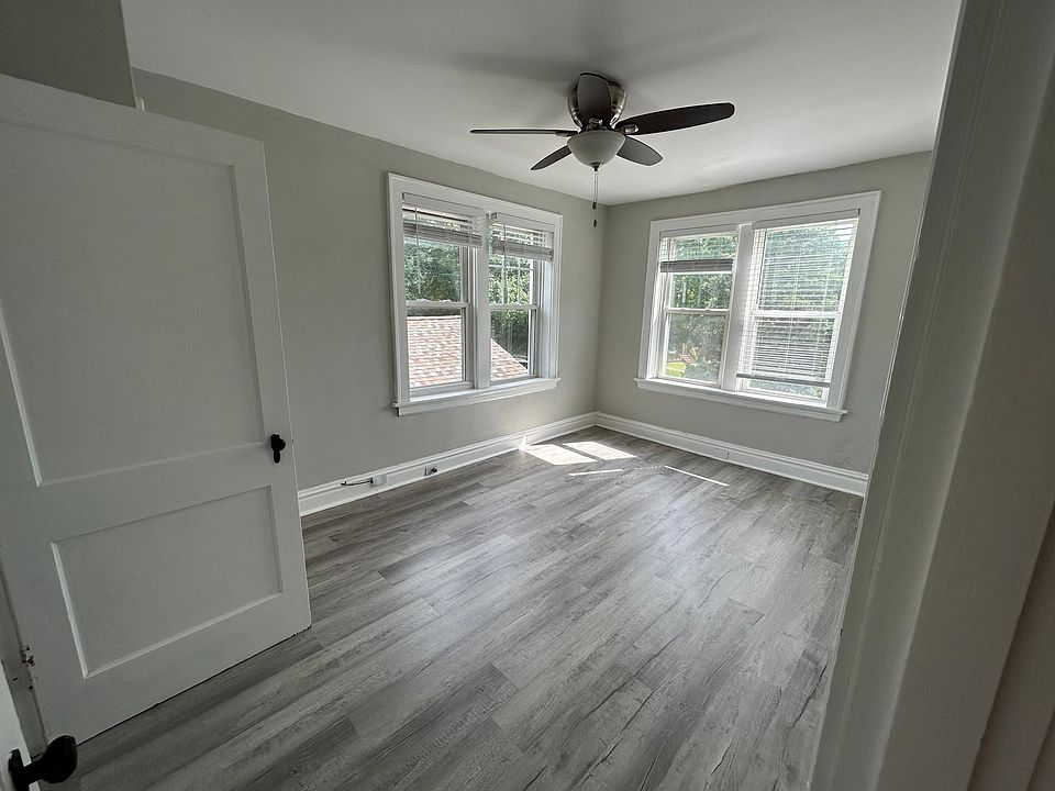 1st image of 1912 Yale Ave APT 2N
