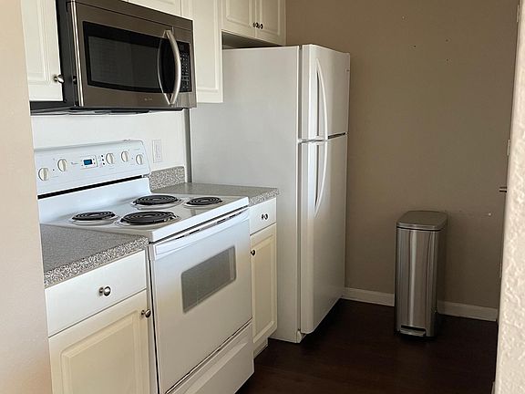5th image of 860 N Orange Ave APT 411