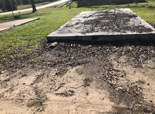 207 E Pine St, Ellisville, MS 39437
