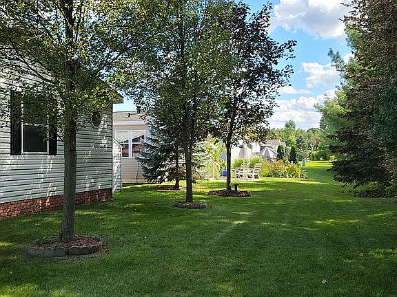 3rd image of 49667 Serenity Ln