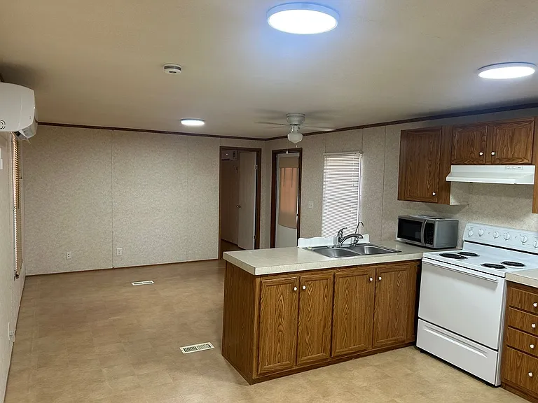 11714 S Renee Ave — Photo 5