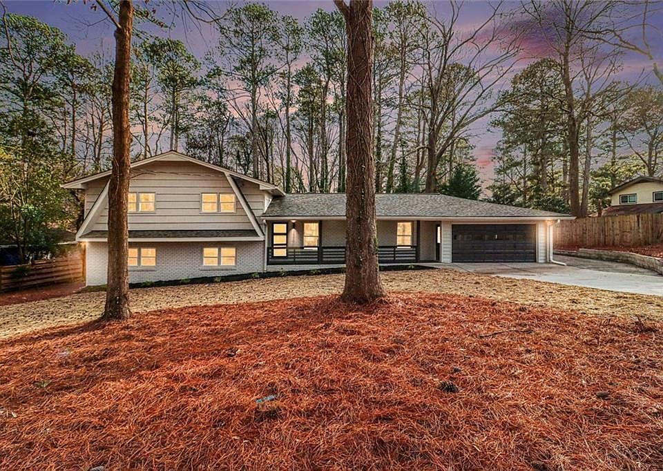 1st image of 2870 Briarglen Dr