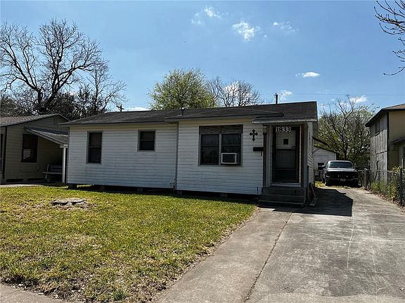 3rd image of 1833 Sherman St